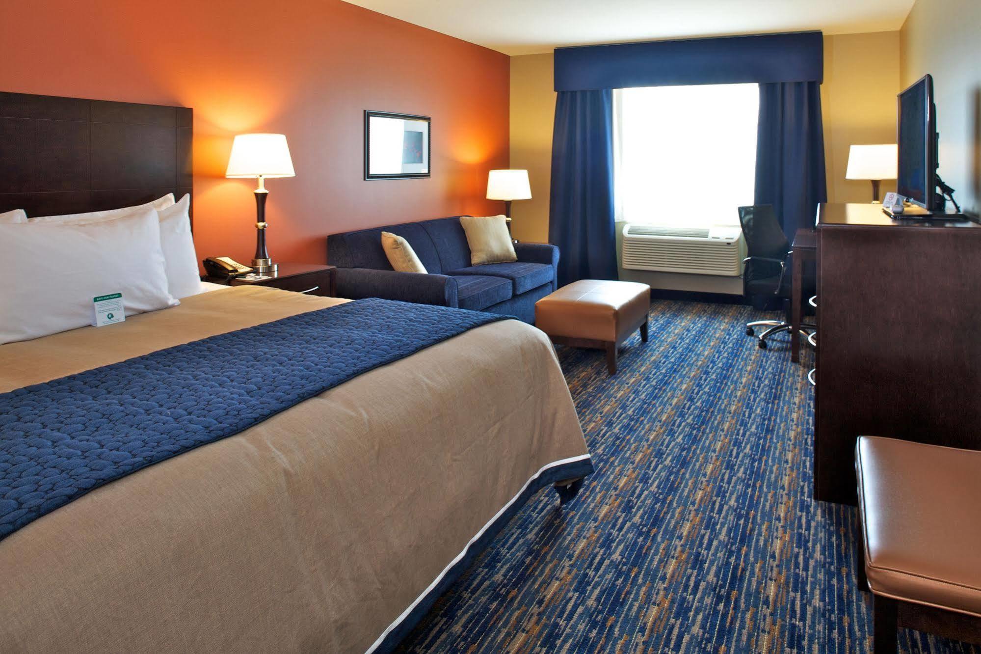 Grandstay Hotel & Suites Mount Horeb - Madison Ngoại thất bức ảnh