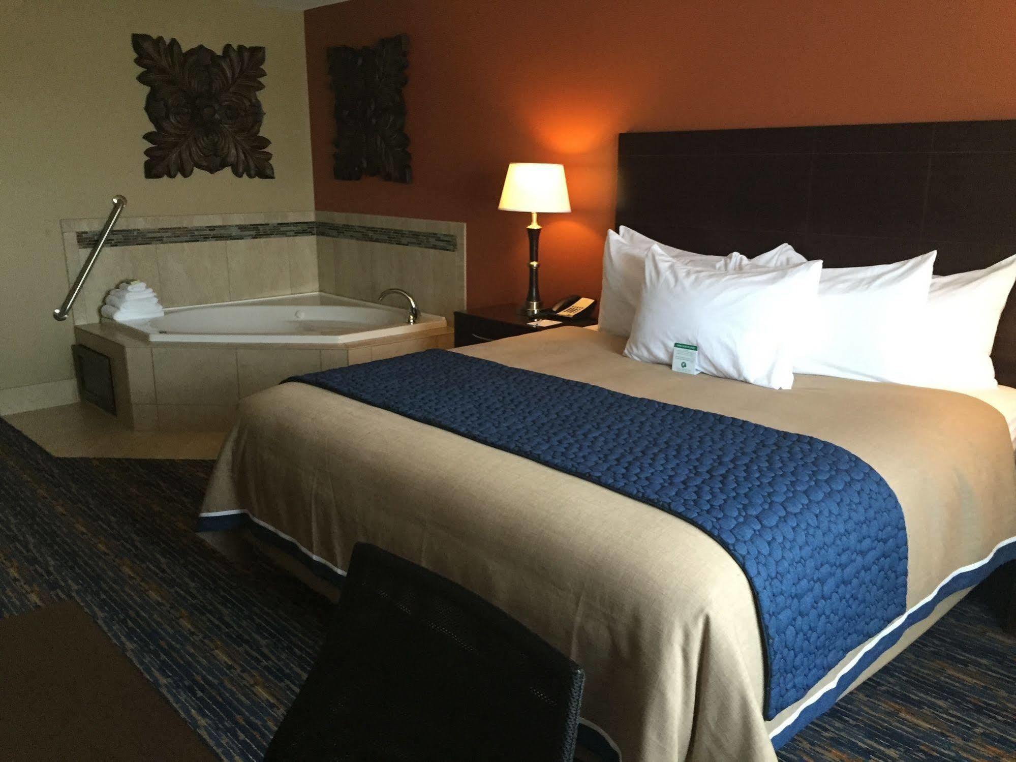 Grandstay Hotel & Suites Mount Horeb - Madison Ngoại thất bức ảnh